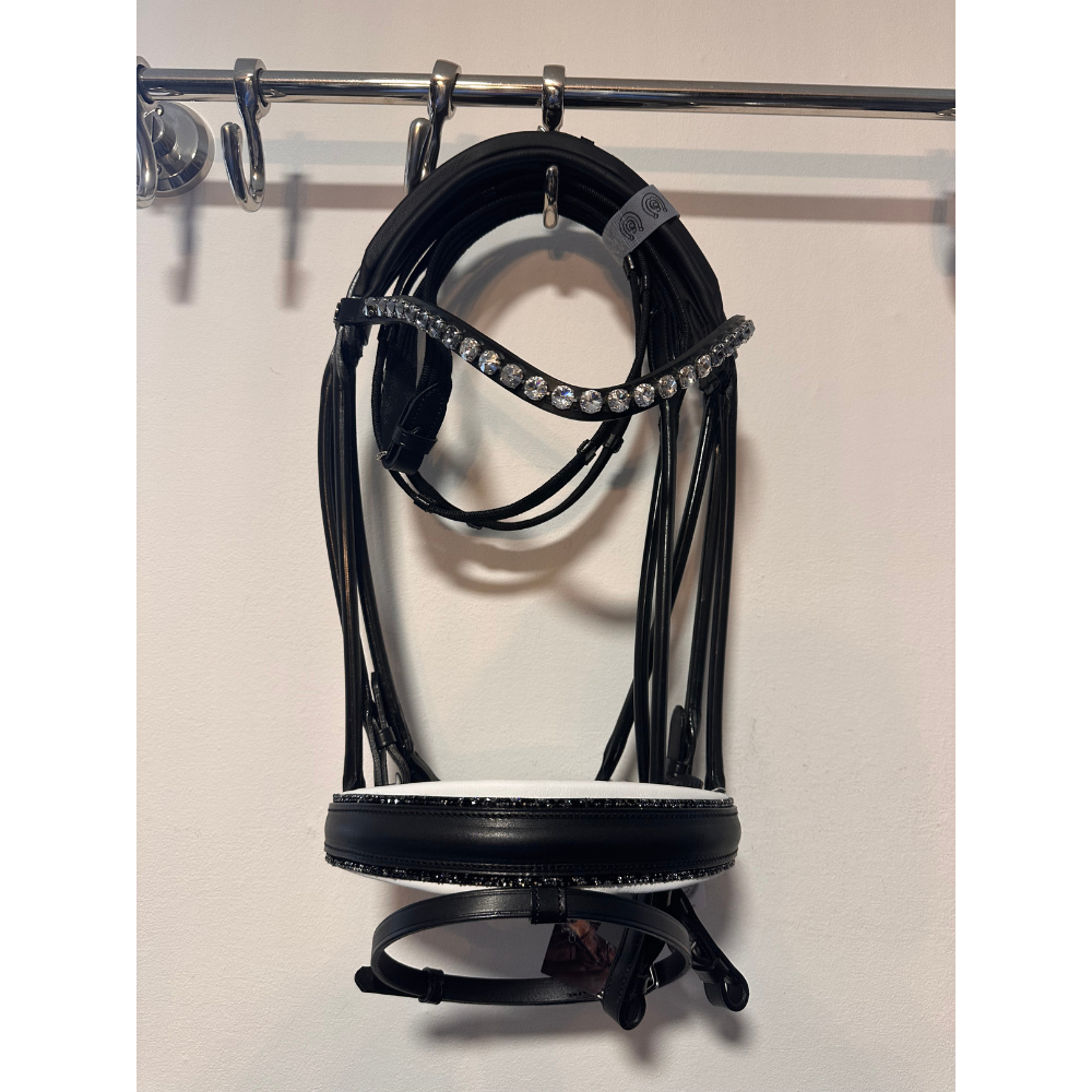 Otto Schumacher Trense München ,,Feel Good" - Crystal Shading (weiß gepolstert, fineline jet-platin)