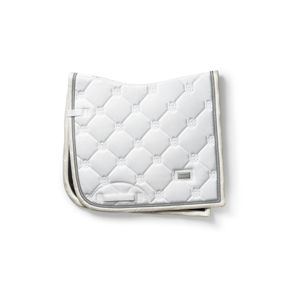 Equestrian Stockholm Dressurschabracke Timeless White Glimmer