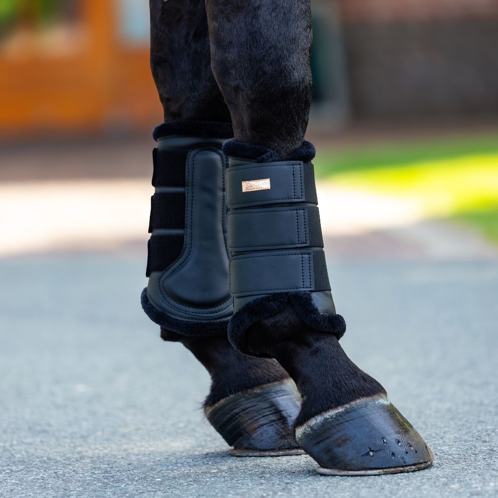 Equestrian Stockholm Gamaschen mit Fell Black Blush