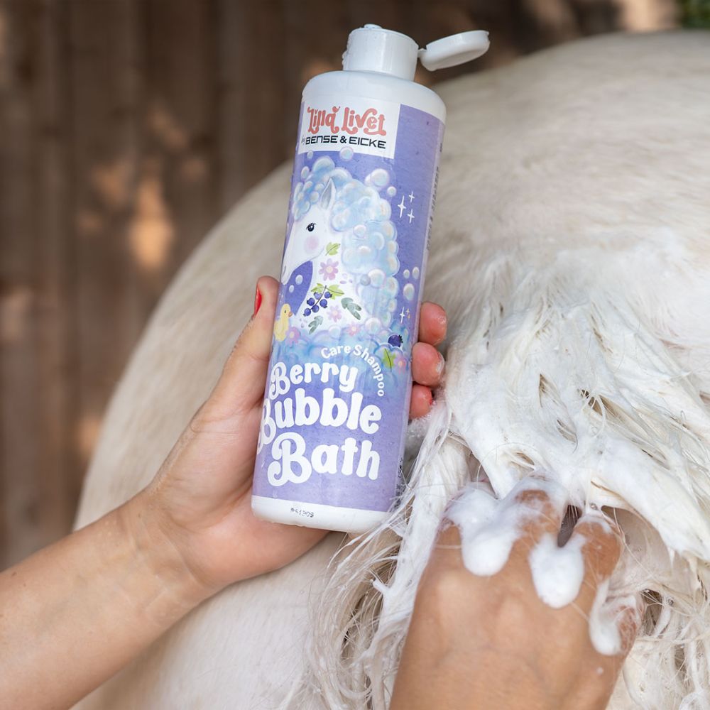 Lilla Livet Berry Bubble Bath, Pferdeshampoo
