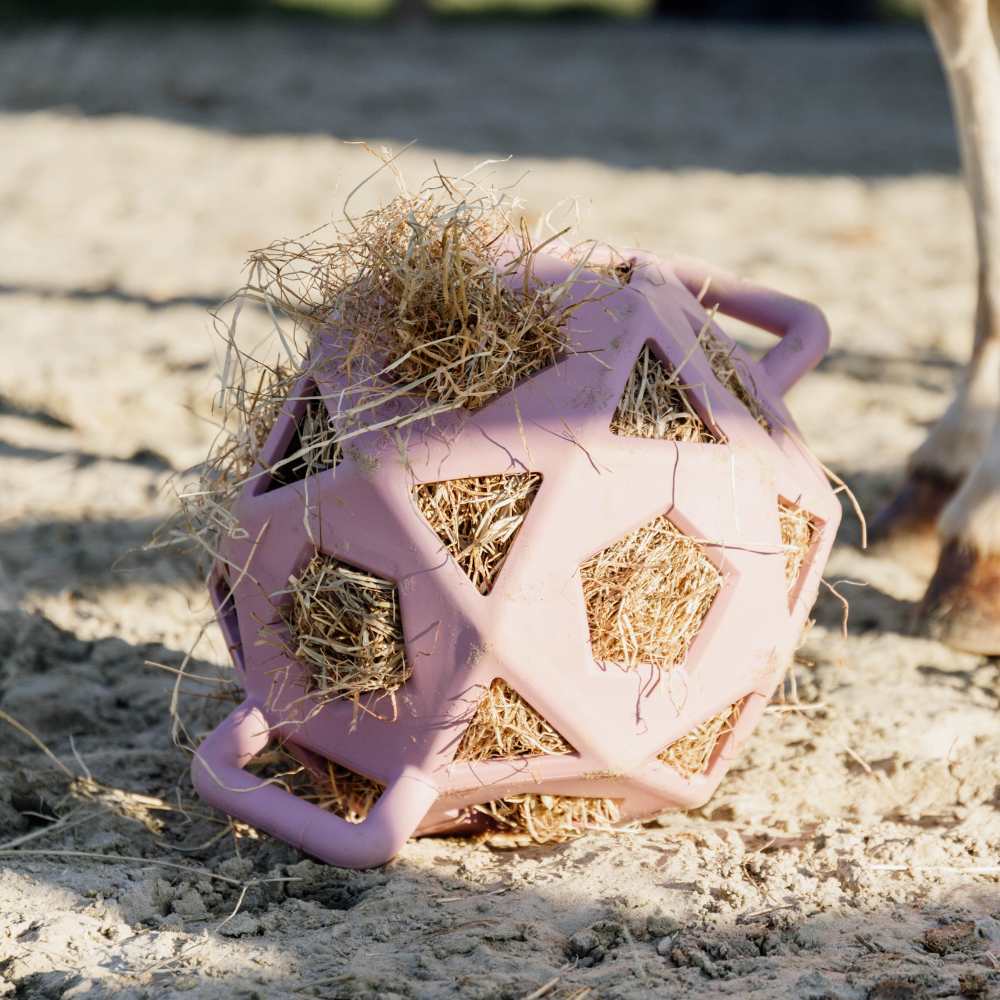 Kentucky Relax Horse Play & Hay Ball