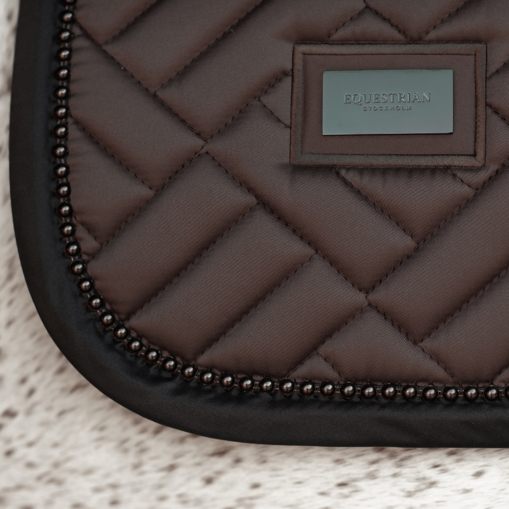 Equestrian Stockholm Dressurschabracke COB Modern Mocha