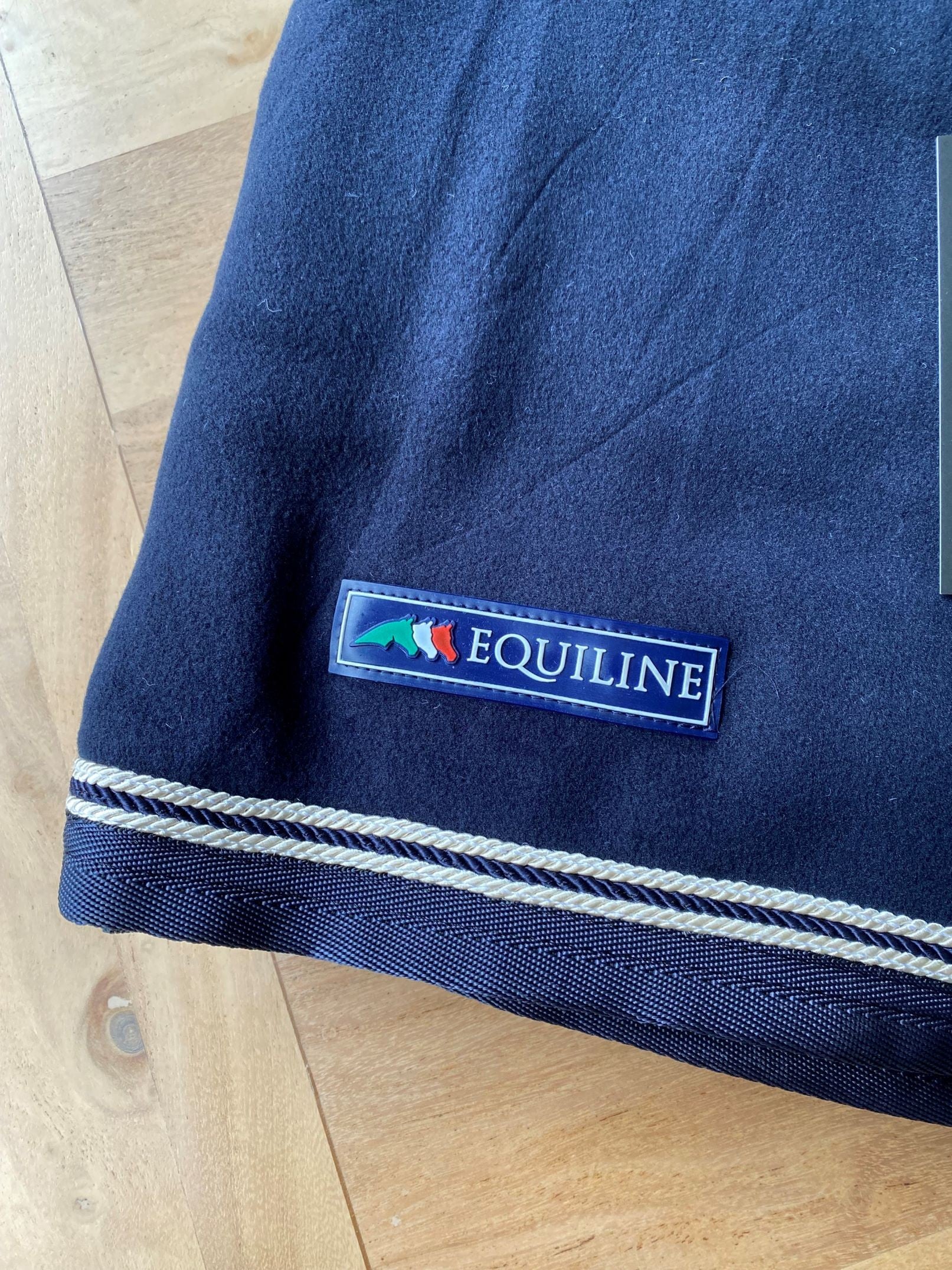 Equiline Abschwitzdecke Hugo Blau/Creme